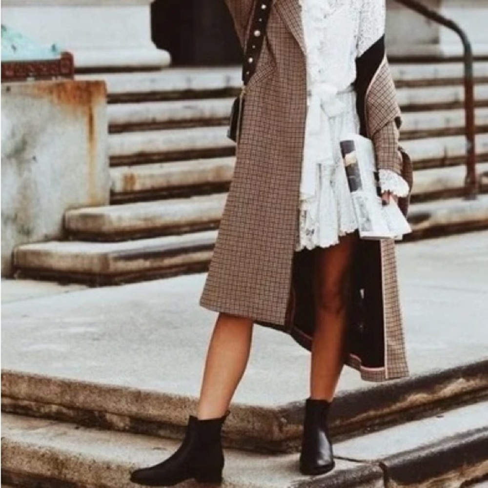 Frye Chelsea Boot in Oxblood
